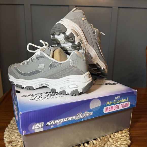 Sketchers Sneakers Size 10 Gray and White D'Lites Me Time Memory Foam - Picture 5 of 10
